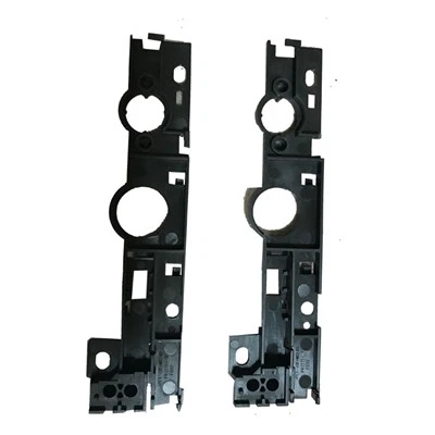 Stötfångarfäste i plast för auto